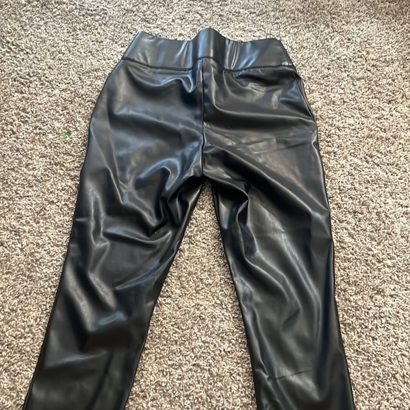 leather pants - Picture 4 of 5